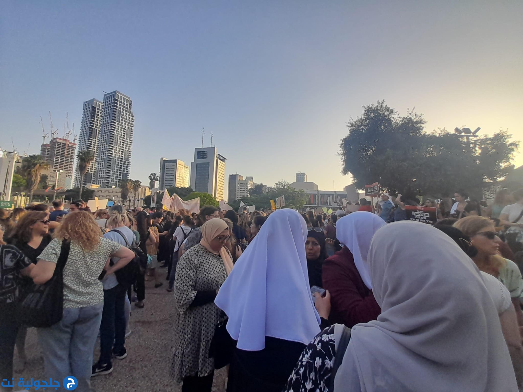 المعلمون يتظاهرون في تل ابيب : جهاز التعليم في انهيار